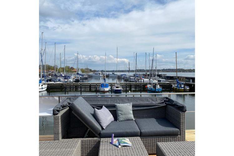 Hausboot Fjord Ankerplatz Mit Biosauna In Schleswig Exterior photo